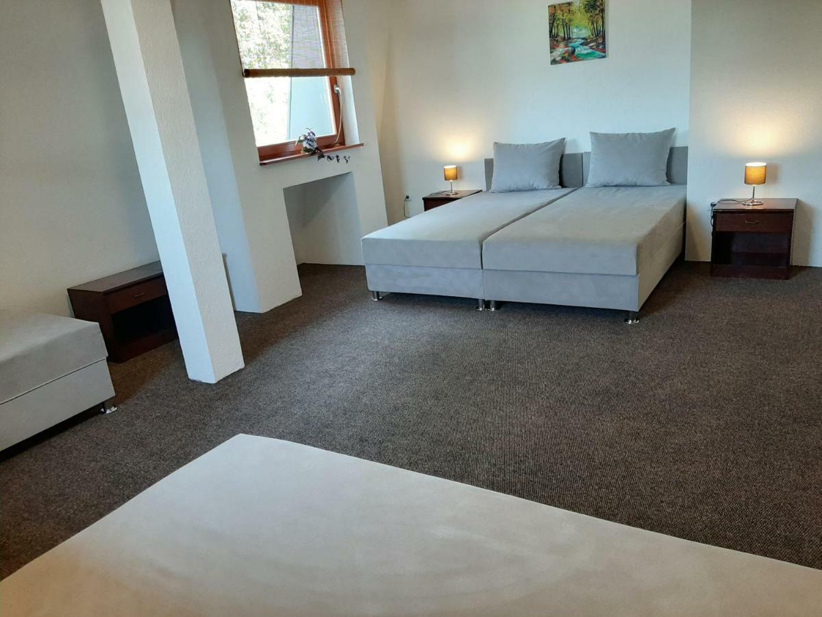 Guesthouse Hill サラエヴォ エクステリア 写真