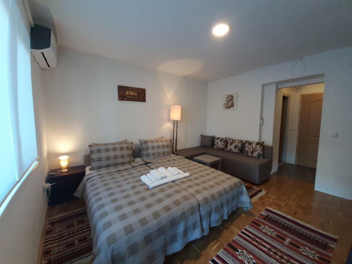 Guesthouse Hill サラエヴォ エクステリア 写真